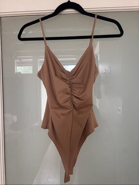 H&M Nude Tan Ruched Bodysuit